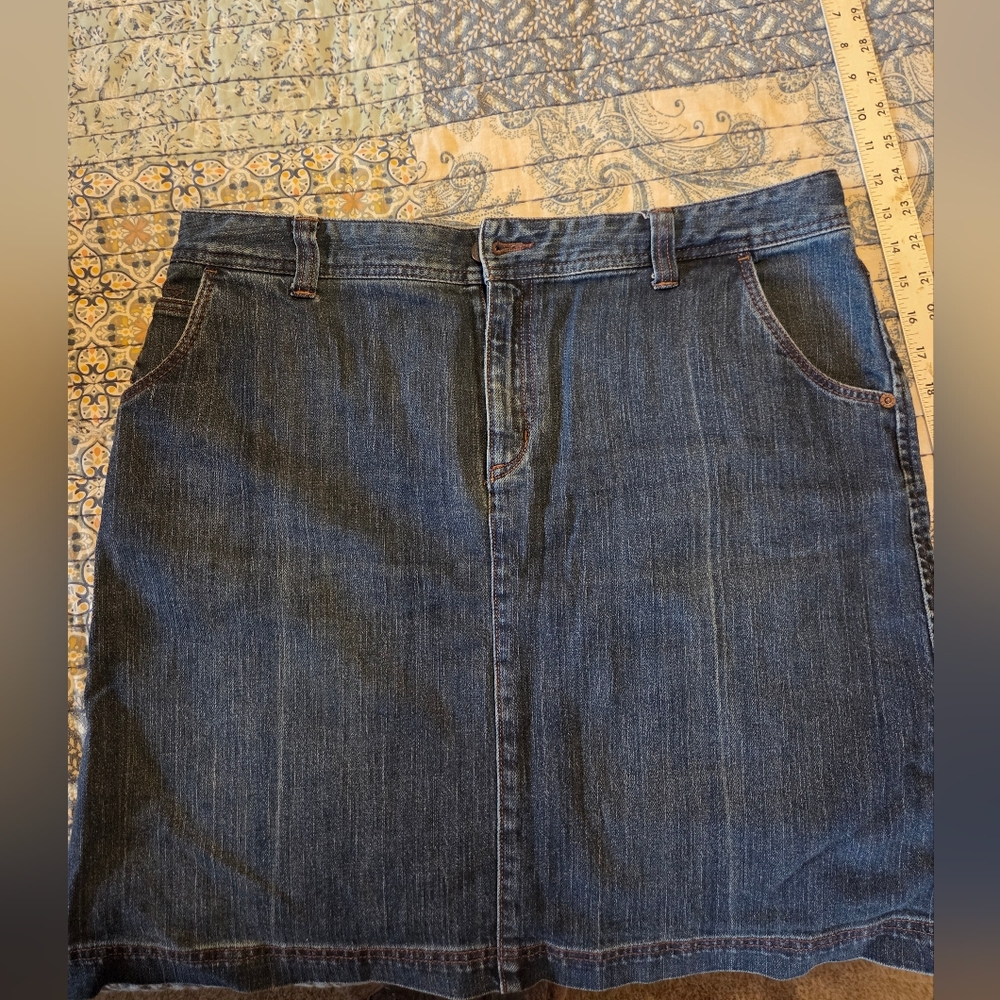 Eddie Bauer Dark Blue Denim Mini Skirt - Size 12